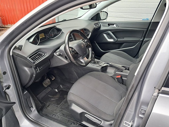 Peugeot 308 SW 10 of 20