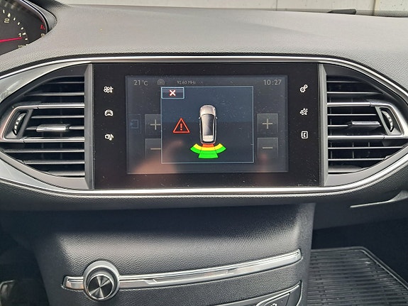 Peugeot 308 SW 17 of 20