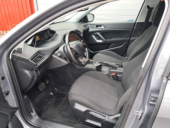Peugeot 308 SW 9 of 20