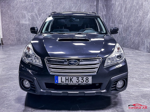 Subaru Outback 2 of 26