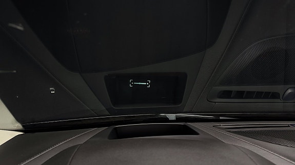 Volvo S90 26 of 30