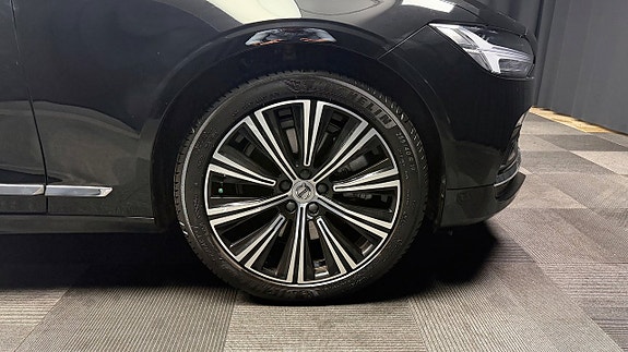 Volvo S90 15 of 30
