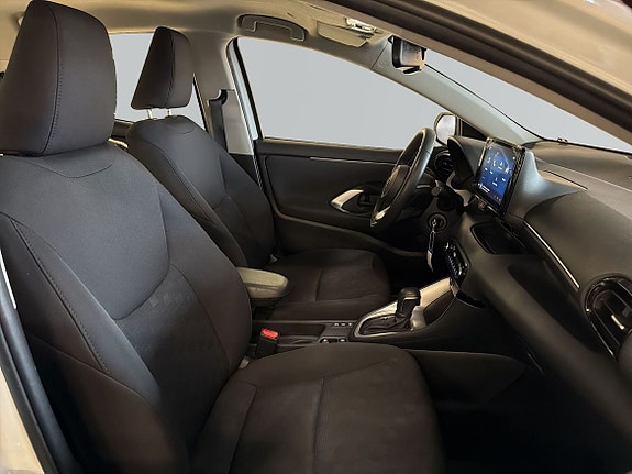 Toyota Yaris 6 of 12
