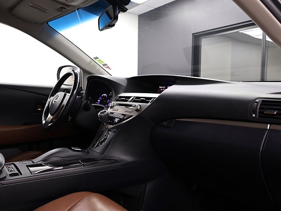 Lexus RX450h 26 of 30