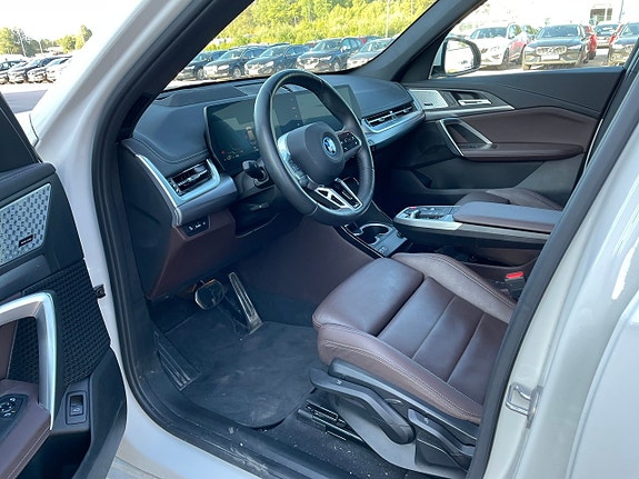 BMW X1 5 of 5