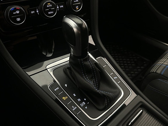 Volkswagen Golf I 19 of 28