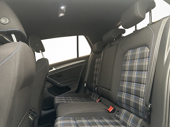 Volkswagen Golf I 23 of 28