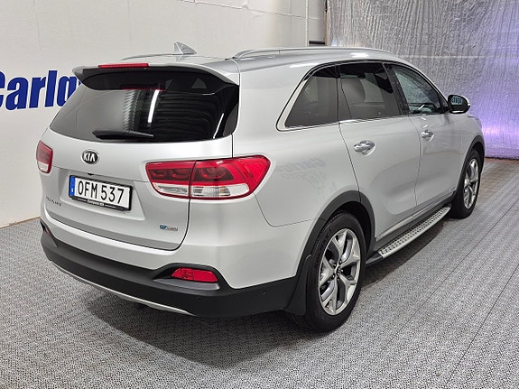 Kia Sorento 4 of 14