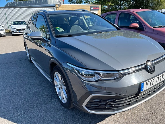 Volkswagen Golf I 2 of 5