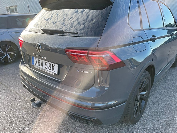Volkswagen Tiguan 3 of 5