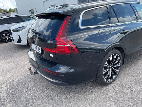 Volvo V60 3 of 5