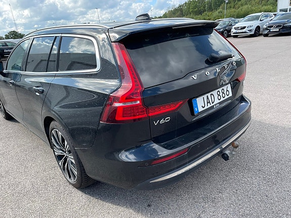 Volvo V60 4 of 5
