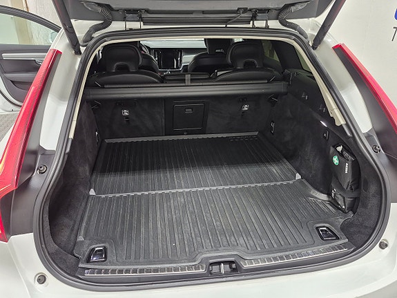 Volvo V90 8 of 8