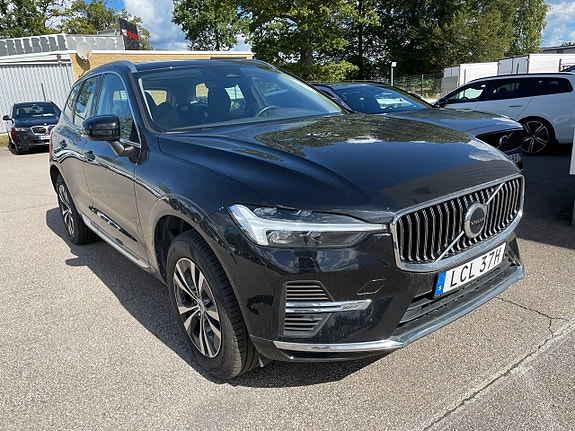 Volvo XC60 2 of 5