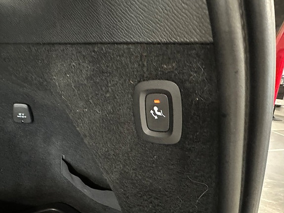 Volvo XC90 6 of 19