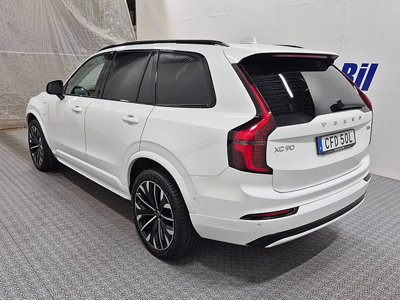 Volvo XC90 5 of 14