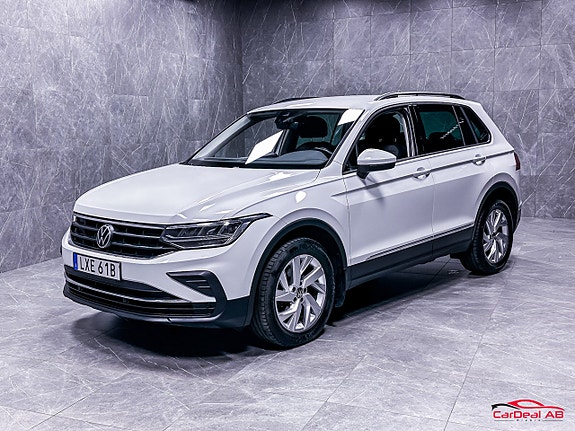 Volkswagen Tiguan 3 of 26