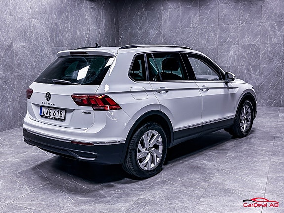 Volkswagen Tiguan 7 of 26