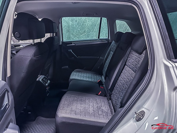 Volkswagen Tiguan 18 of 26