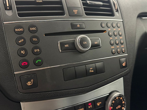 Mercedes-Benz C200 20 of 28
