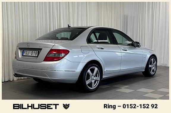 Mercedes-Benz C200 3 of 28
