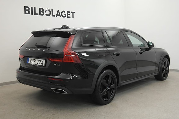 Volvo V60 Cross Country 5 of 21