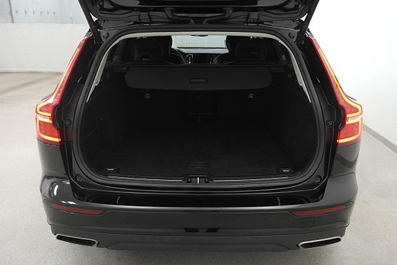 Volvo V60 Cross Country 9 of 21