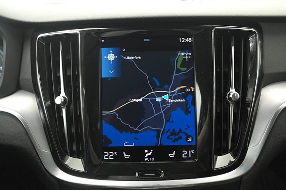 Volvo V60 Cross Country 12 of 21