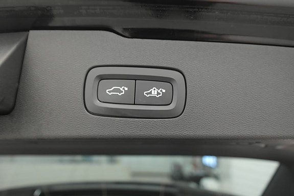 Volvo V60 Cross Country 19 of 21