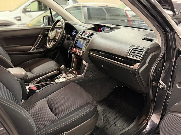 Subaru Forester 13 of 24