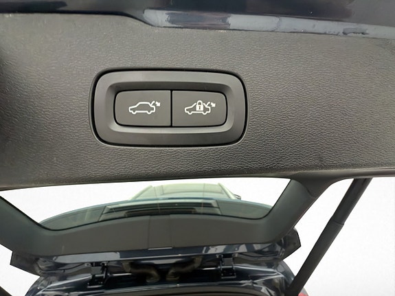 Volvo V60 9 of 30