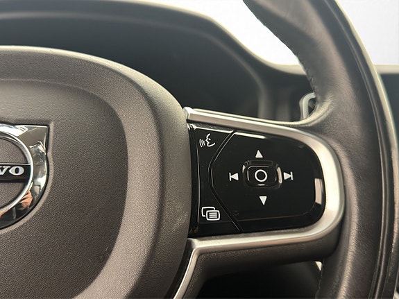 Volvo V60 15 of 30