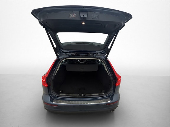 Volvo V60 8 of 30