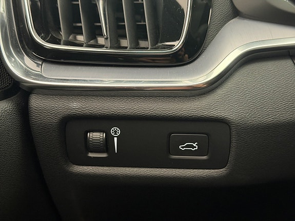 Volvo V60 22 of 30