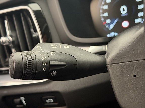 Volvo V60 12 of 30