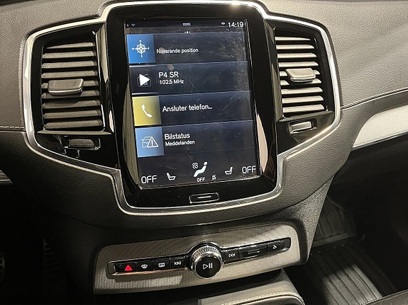 Volvo XC90 20 of 23