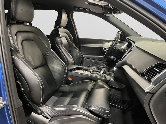 Volvo XC90 9 of 23
