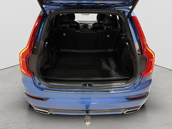 Volvo XC90 12 of 23