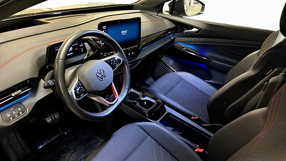 Volkswagen ID.4 GTX 8 of 15