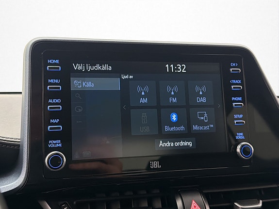Toyota C-HR 20 of 30