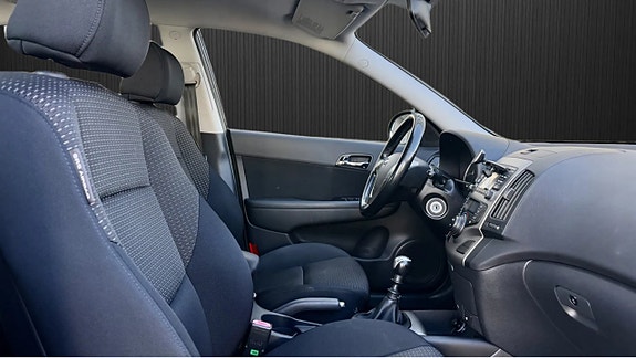 Hyundai i30 7 of 7