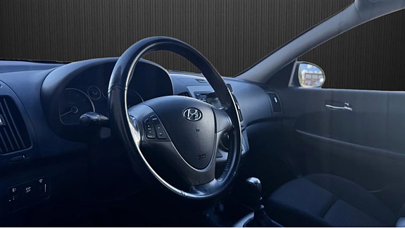 Hyundai i30 5 of 7