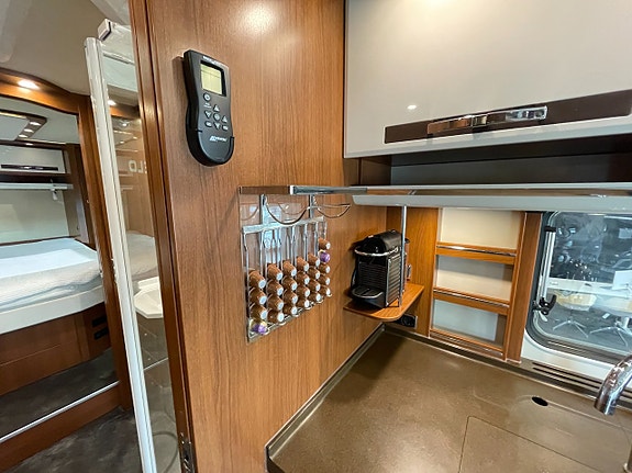 Morelo Palace 90 M Liner /IVECO/Hyd-stöd/AC bodel/ALDE/Solcellx3/Inverter/Litium 27 of 30