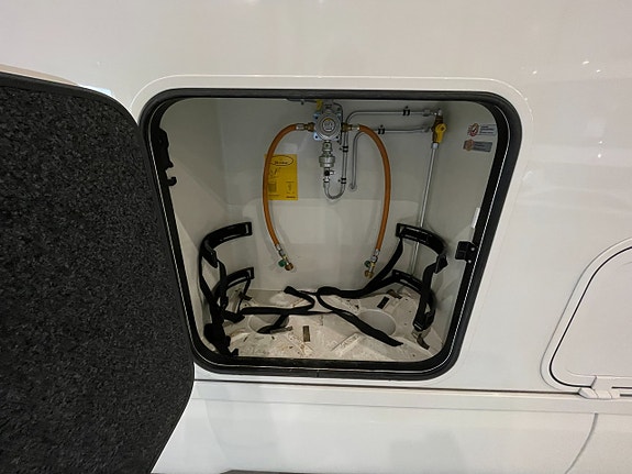 Morelo Palace 90 M Liner /IVECO/Hyd-stöd/AC bodel/ALDE/Solcellx3/Inverter/Litium 5 of 30