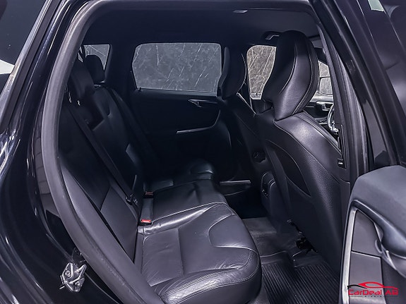 Volvo XC60 17 of 27