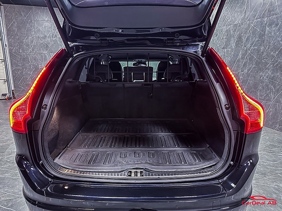 Volvo XC60 18 of 27