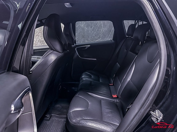Volvo XC60 16 of 27