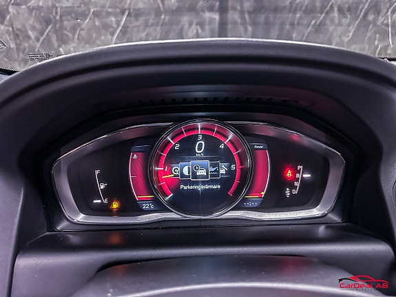 Volvo XC60 23 of 27