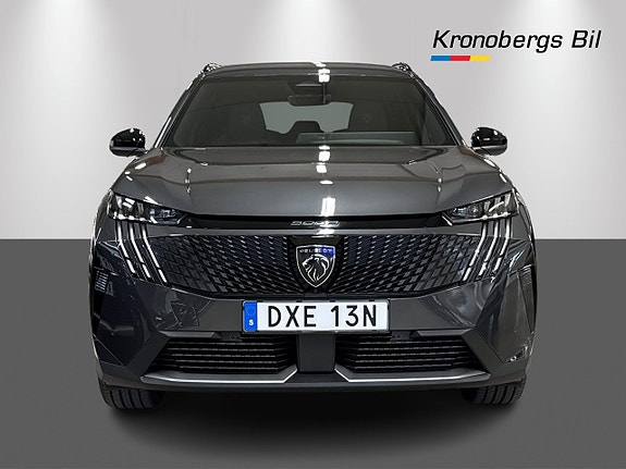 Peugeot 5008 2 of 15