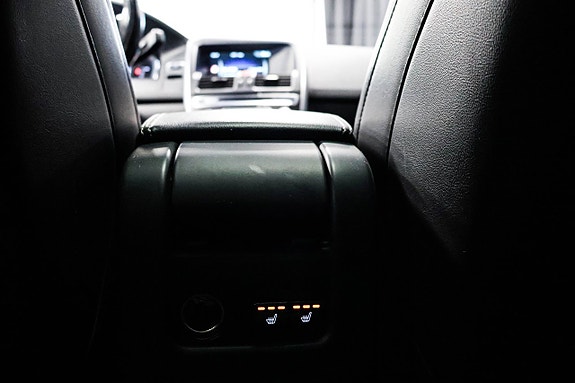 Volvo XC60 24 of 27